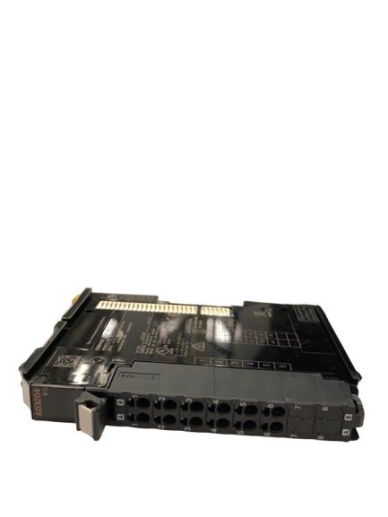 OMRON NX-AD3204