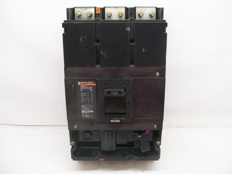 SCHNEIDER ELECTRIC MG46033