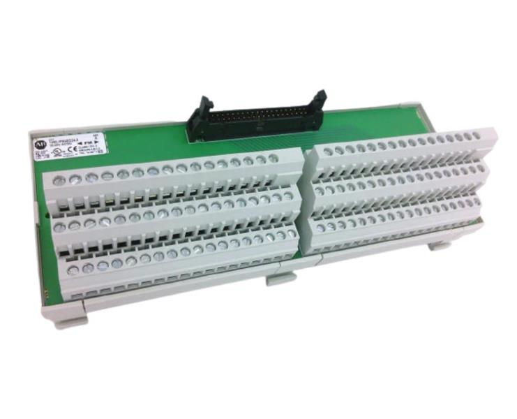 ALLEN BRADLEY 1492-IFM40D24-3