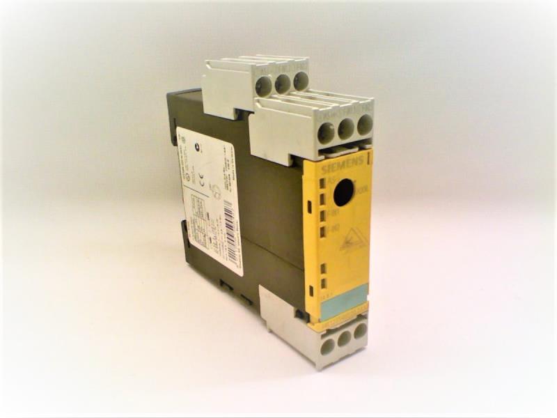 SIEMENS 3RK1205-0BE00-0AA2