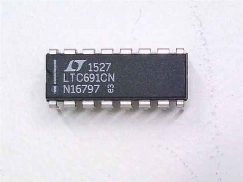 ANALOG DEVICES LTC691CN