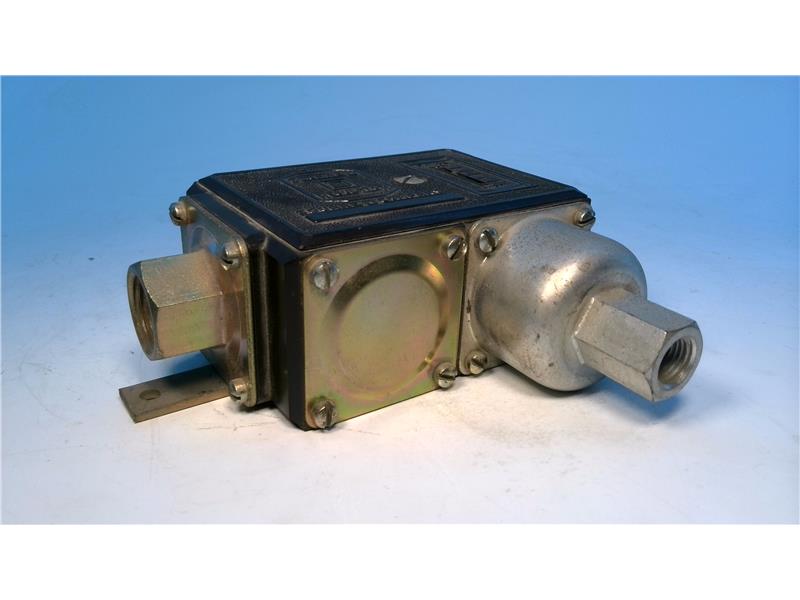 SCHNEIDER ELECTRIC 9012-FLG-2