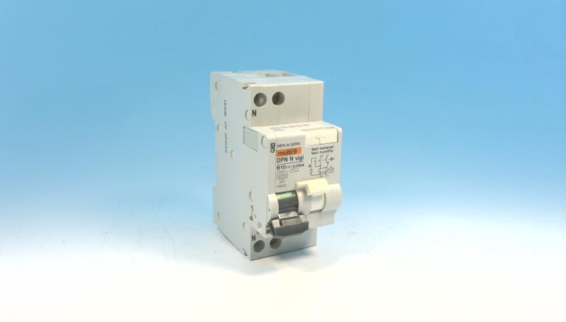 SCHNEIDER ELECTRIC 19653