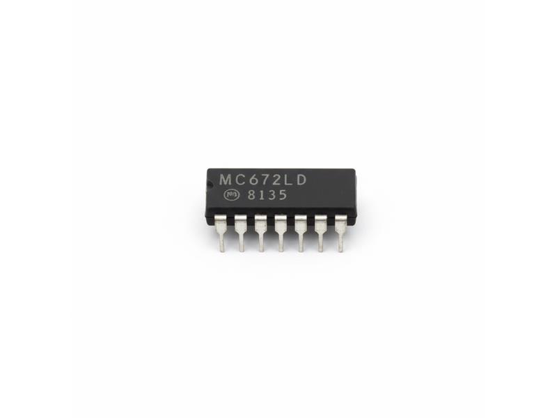 NXP SEMICONDUCTOR MC672LD