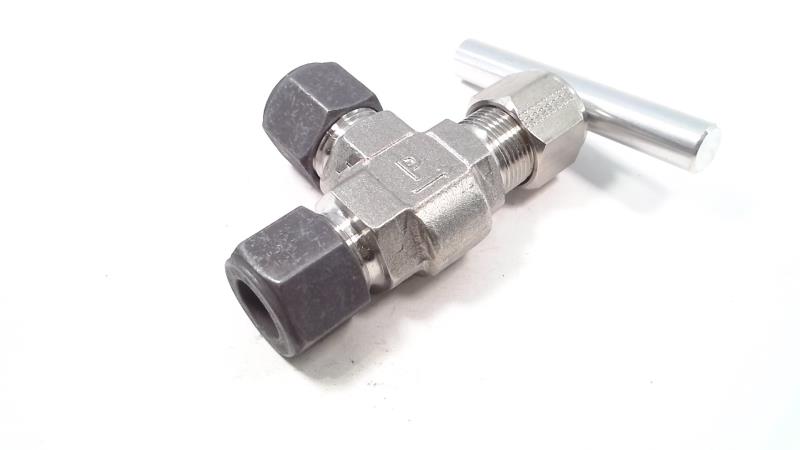 8Z-V8AR-SS by PARKER