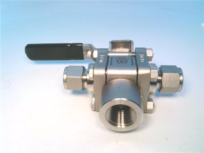 SWAGELOK SS-R63XES8-F8