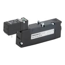 2431.52.00.39.48 by PNEUMAX