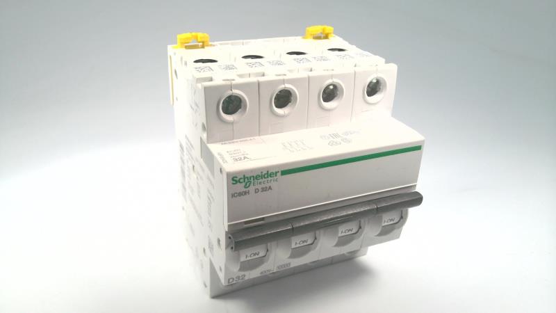 SCHNEIDER ELECTRIC A9F85432