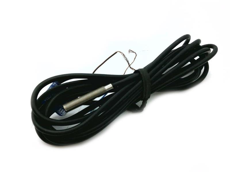 SCHNEIDER ELECTRIC XSMN08122