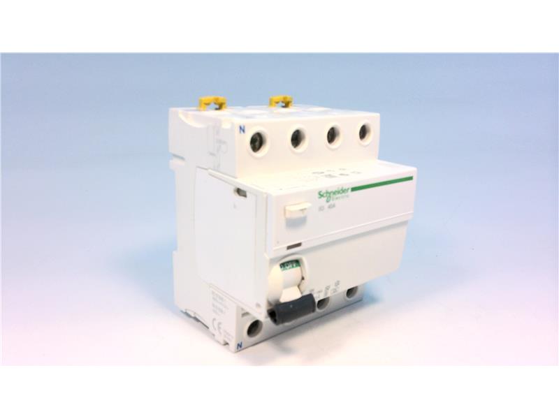 SCHNEIDER ELECTRIC A9R35440