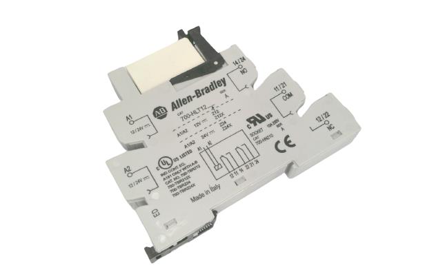 ALLEN BRADLEY 700-HLT12Z24