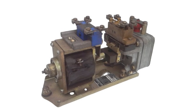 SCHNEIDER ELECTRIC 9050-CO2E-V66