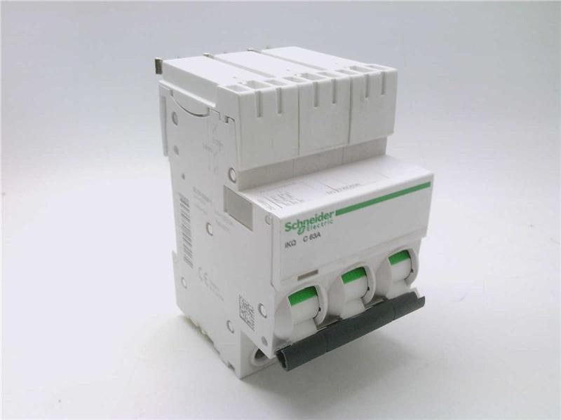 SCHNEIDER ELECTRIC SE10C363