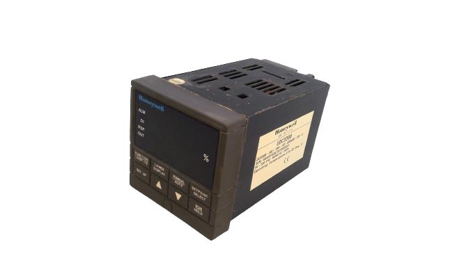 HONEYWELL DC330B-K0-103-10-000000-00-0