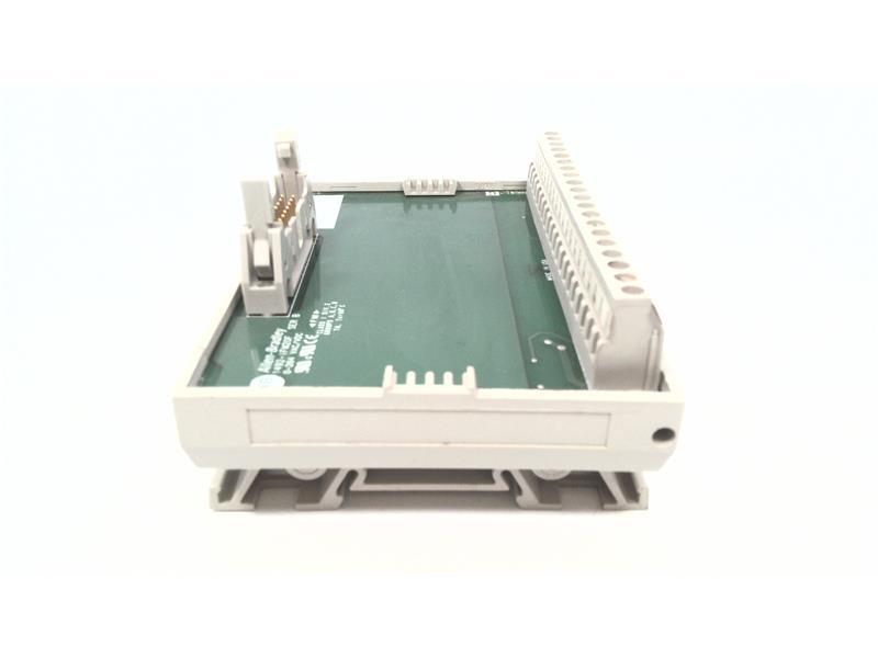 ALLEN BRADLEY 1492-IFM20F