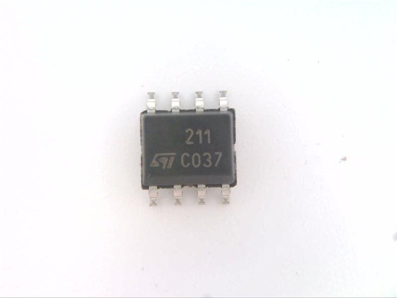 ST MICRO LM211DT
