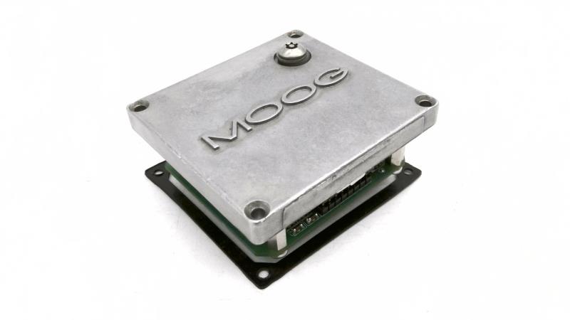 MOOG D123-114B