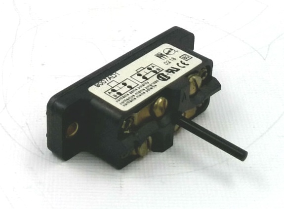 SCHNEIDER ELECTRIC 9007AD1