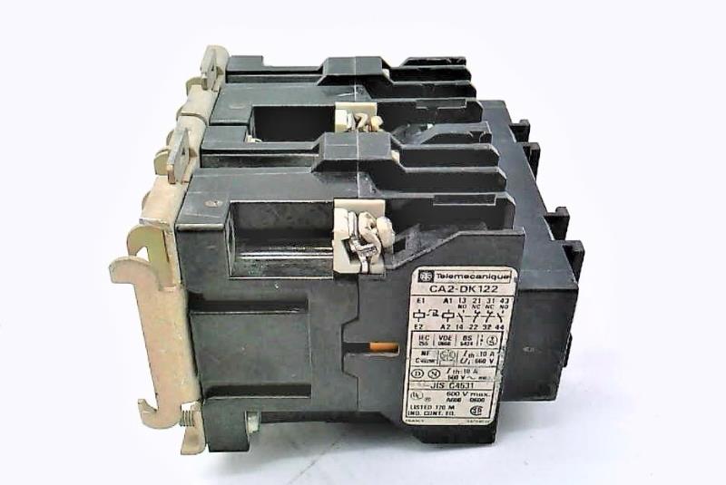 SCHNEIDER ELECTRIC CA2-DK122F