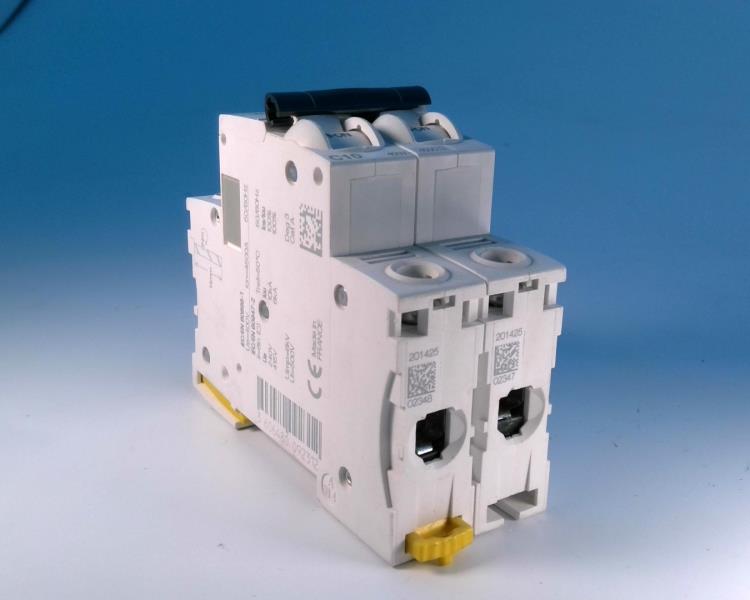 SCHNEIDER ELECTRIC A9F64210