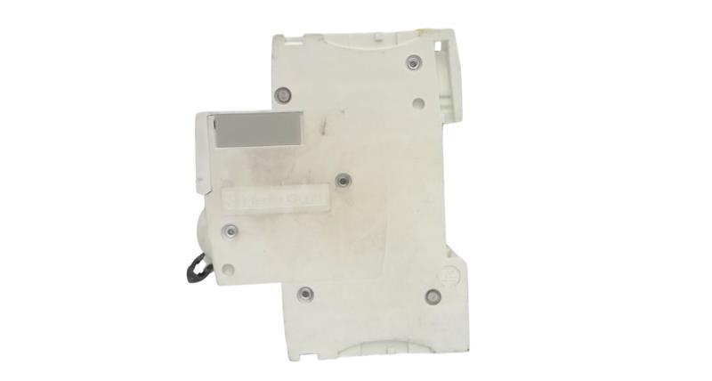 SCHNEIDER ELECTRIC A9F74204