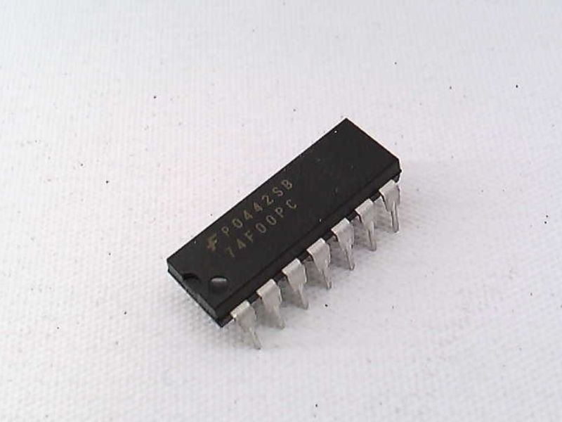 ON SEMICONDUCTOR 74F00PC