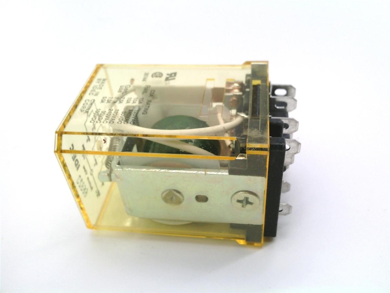 CARLTON BATES 78040098750