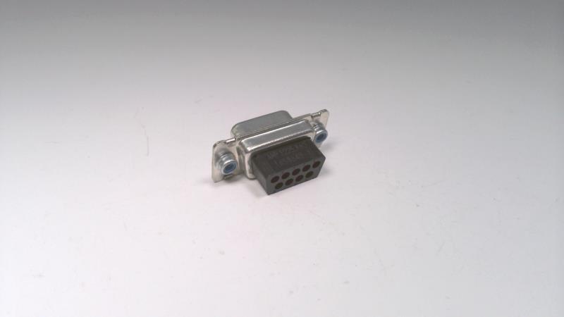 TE CONNECTIVITY 1658643-1