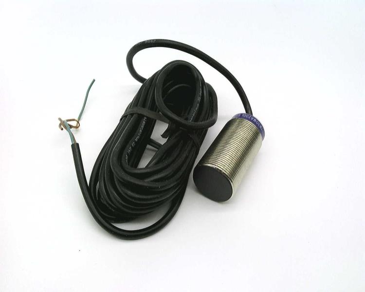 SCHNEIDER ELECTRIC XS1M30MA230L1