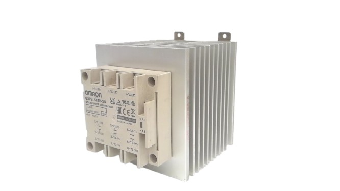 OMRON G3PE-545B-3N DC12-24