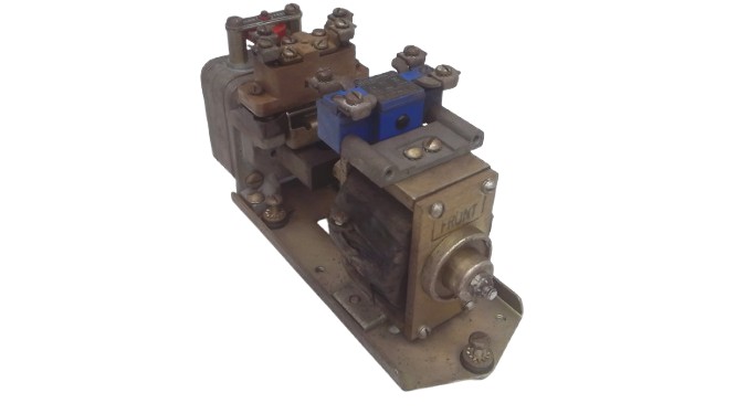 SCHNEIDER ELECTRIC 9050-CO2E-V66