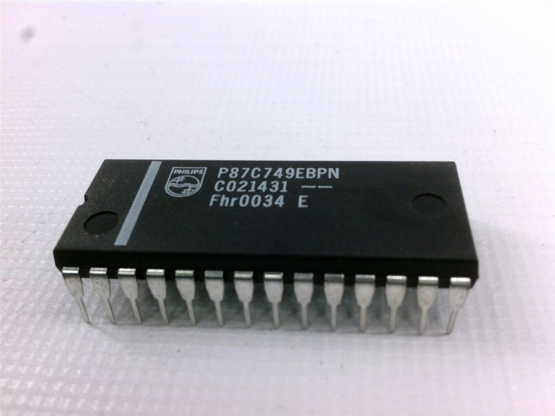 PHILIPS P87C749EBPN