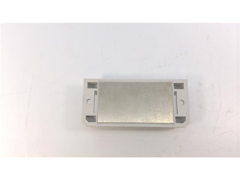 P083A2208 by MITSUBISHI