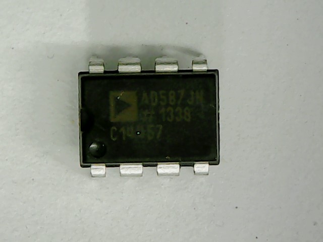 ANALOG DEVICES AD587JNZ