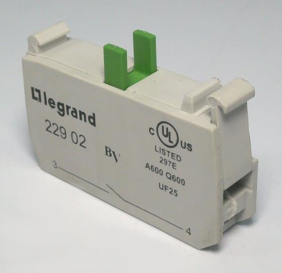 LEGRAND 022902