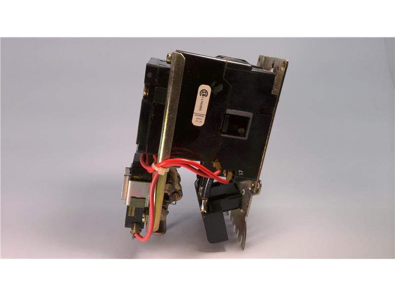 SCHNEIDER ELECTRIC 8903SMO11V06