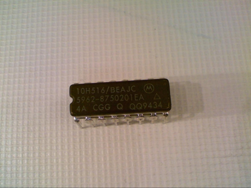 NXP SEMICONDUCTOR 10H516/BEAJC