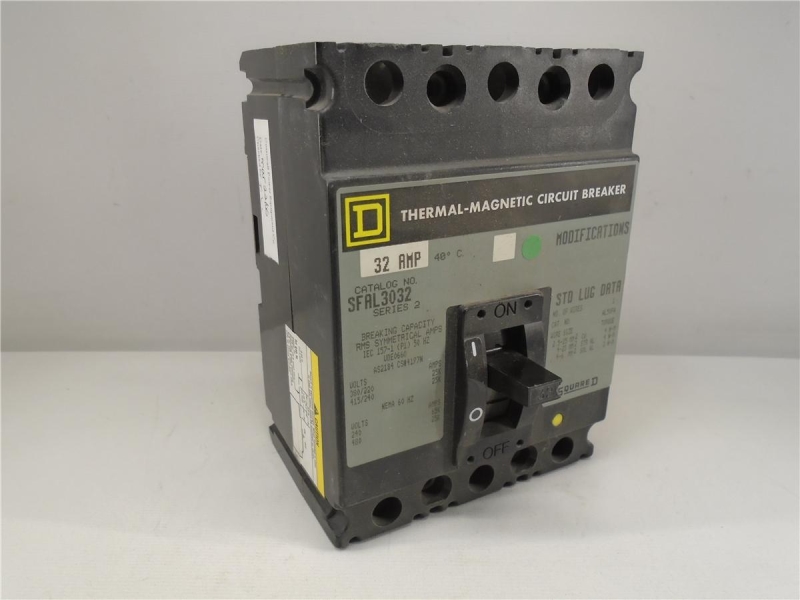 SCHNEIDER ELECTRIC SFAL3032