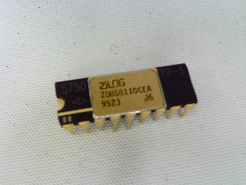 ZILOG Z0858110CEA