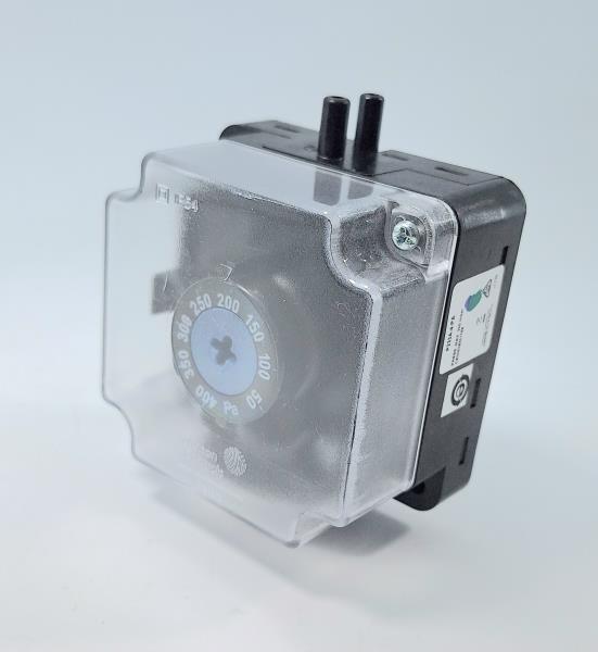 P233A-10-PKC by JOHNSON CONTROLS