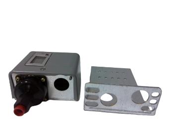 P70CA-4C by JOHNSON CONTROLS