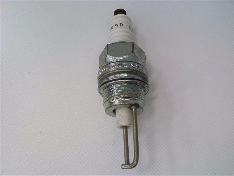 CHAMPION SPARK PLUGS W95D