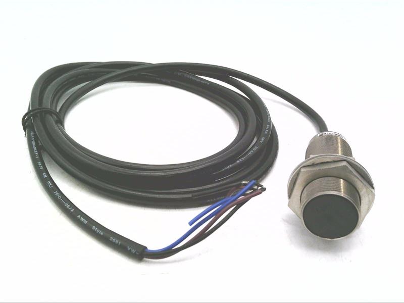 ALLEN BRADLEY 872C-M8CP18-E2