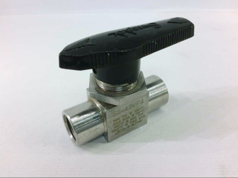 SWAGELOK SS-43VF4