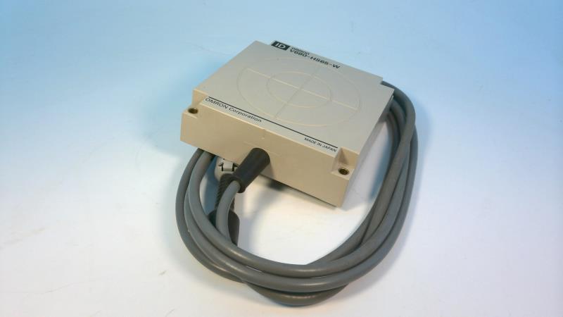 OMRON V680-HS65-W 2M
