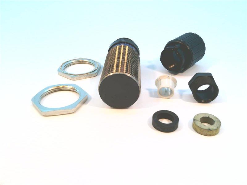 SCHNEIDER ELECTRIC XS1M30MA230B