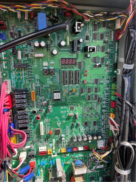 KE76B538G02 by MITSUBISHI