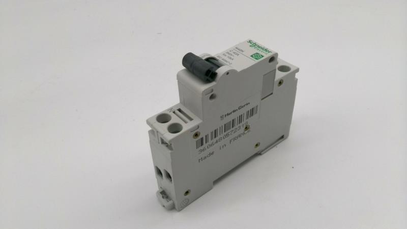SCHNEIDER ELECTRIC M9P22640