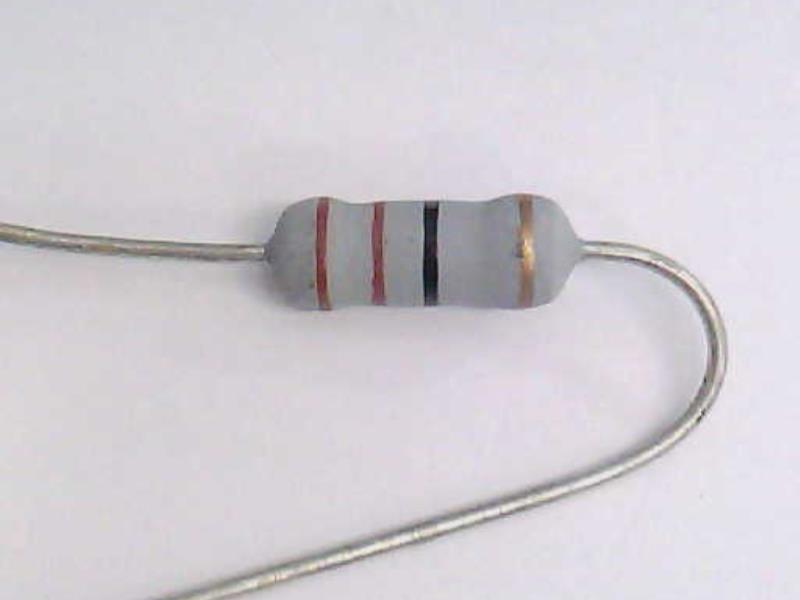 YAGEO RSF100JB-73-11R