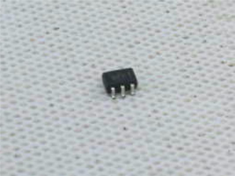 TEXAS INSTRUMENTS SEMI SN74LVC1GX04DCKR